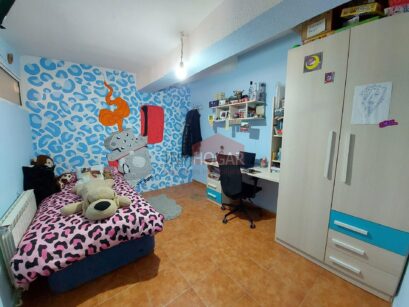 VIVIENDA CON PATIO EN ARÉVALO 76