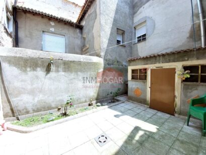 VIVIENDA CON PATIO EN ARÉVALO 96