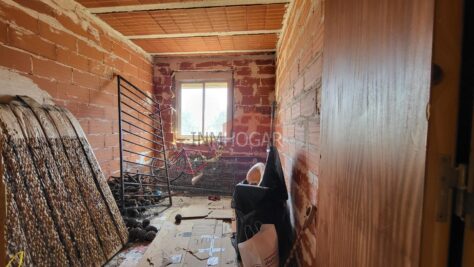 CASA RUSTICA EN ROBLEDILLO 85