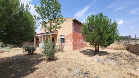 CASA RUSTICA EN ROBLEDILLO 100