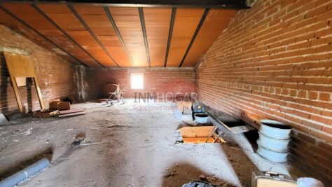 CASA RUSTICA EN ROBLEDILLO 93