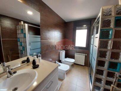CHALET EN ALQUILER ZONA HERVENCIAS 64