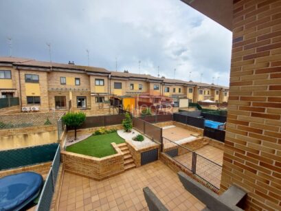 CHALET EN ALQUILER ZONA HERVENCIAS 55